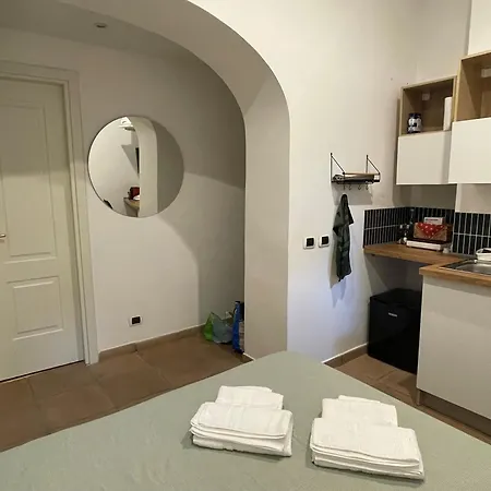 Апартаменты Casa Amicitia Piazza Di Spagna Рим