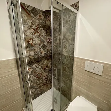 Апартаменты Casa Amicitia Piazza Di Spagna