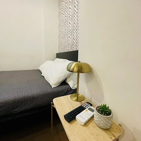 Casa Amicitia Piazza Di Spagna Апартаменты Рим