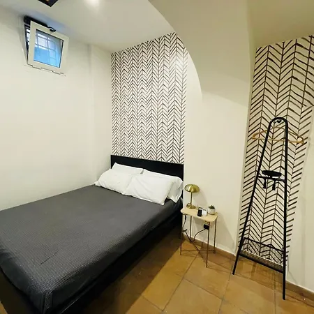 Casa Amicitia Piazza Di Spagna Апартаменты *